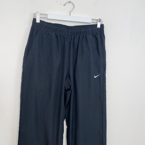 Nike Woven Track Trousers Tracksuit Joggers Mens Size M Black Pants Retro-Style.