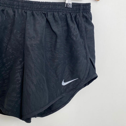Nike Womens Dri-Fit Tempo Running Shorts Black Size M Brief Lined Swoosh Logo.
