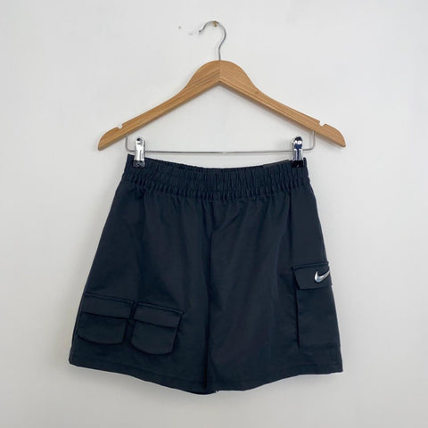 Nike woven cargo shorts 